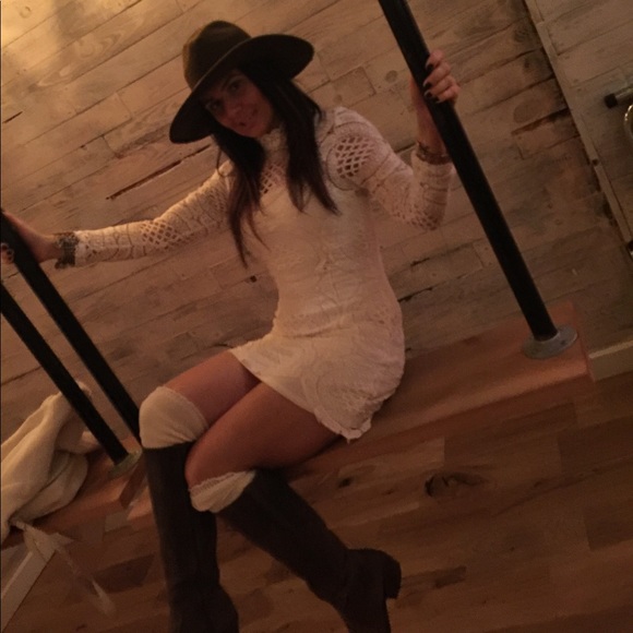 Meet your Posher, Jessica - Picture 3 of 3